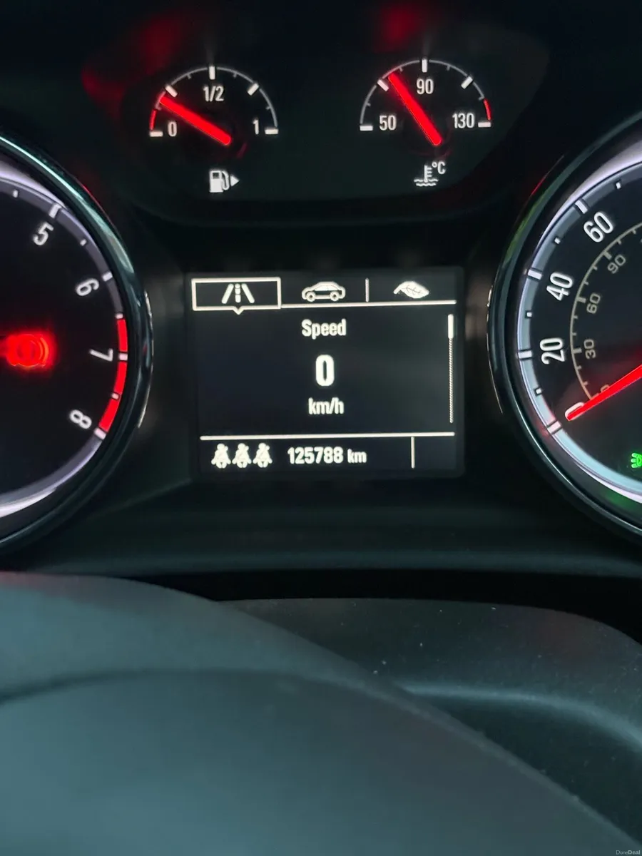Vauxhall Astra Low Milage Fresh NCT - Image 5
