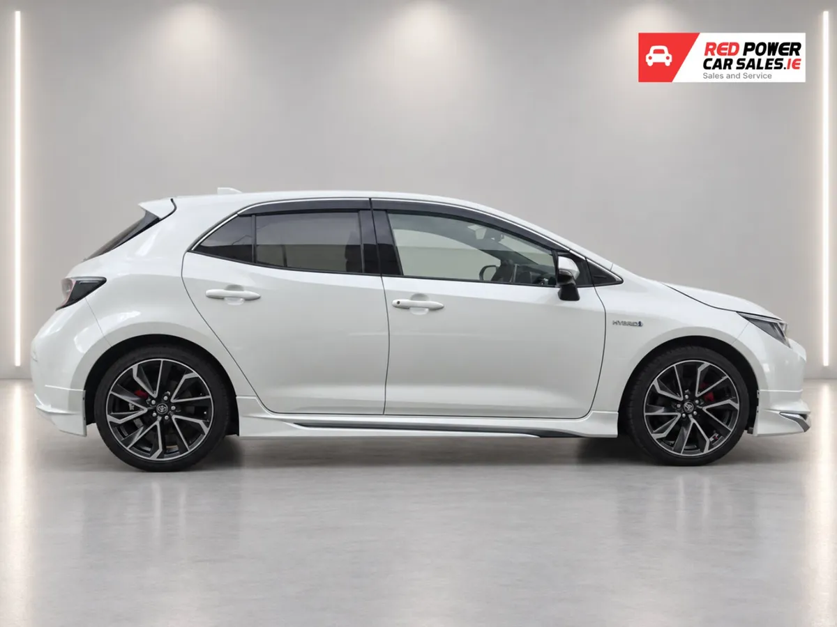 2019 Toyota Corolla Sport Petrol Hybrid 1.8 - Image 4