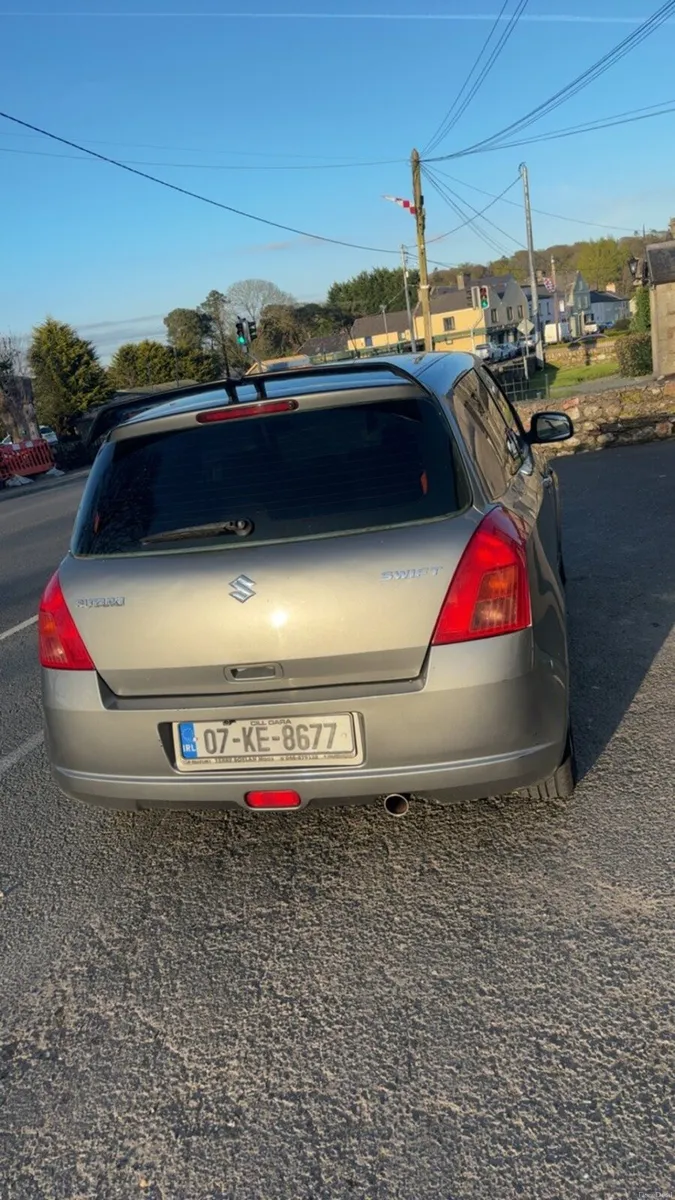 2007 Suzuki Swift - Image 4