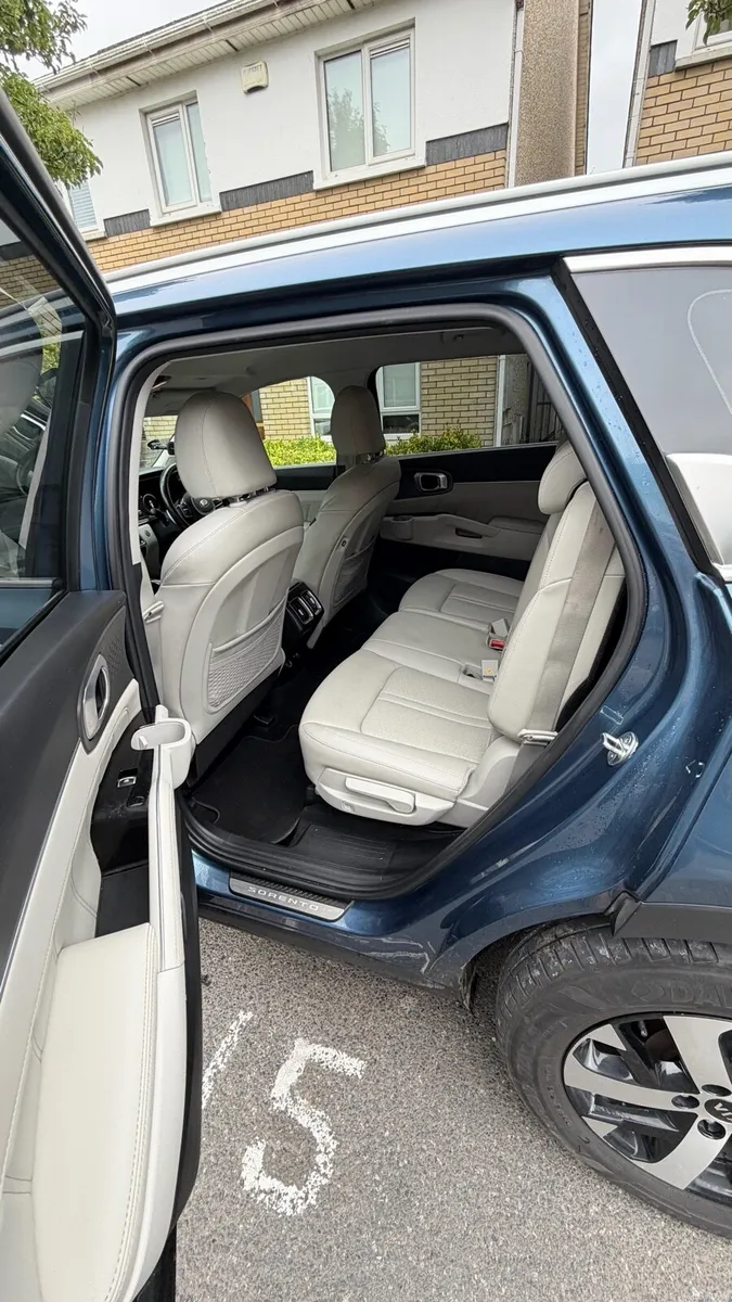 Kia sorento - Image 5