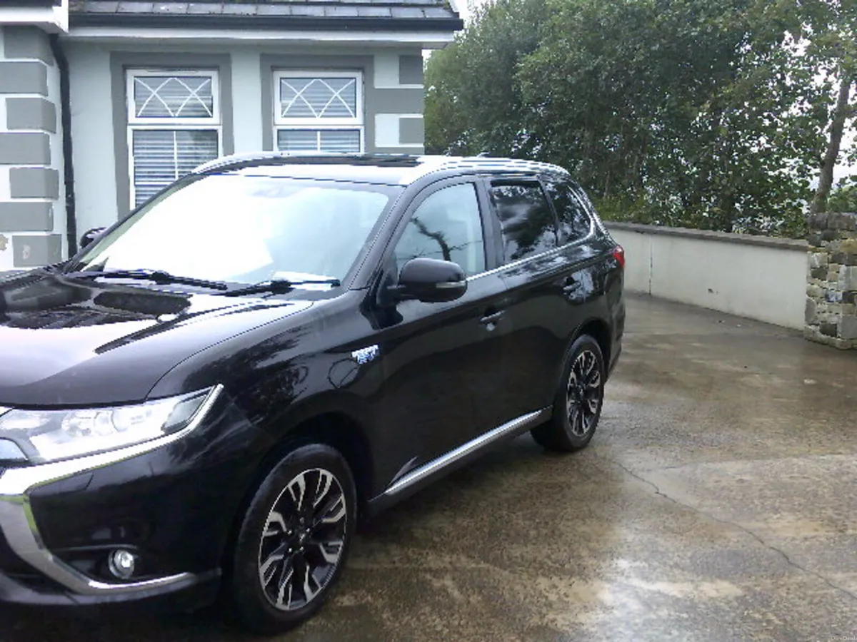 Mitsubishi Outlander 2018 - Image 3