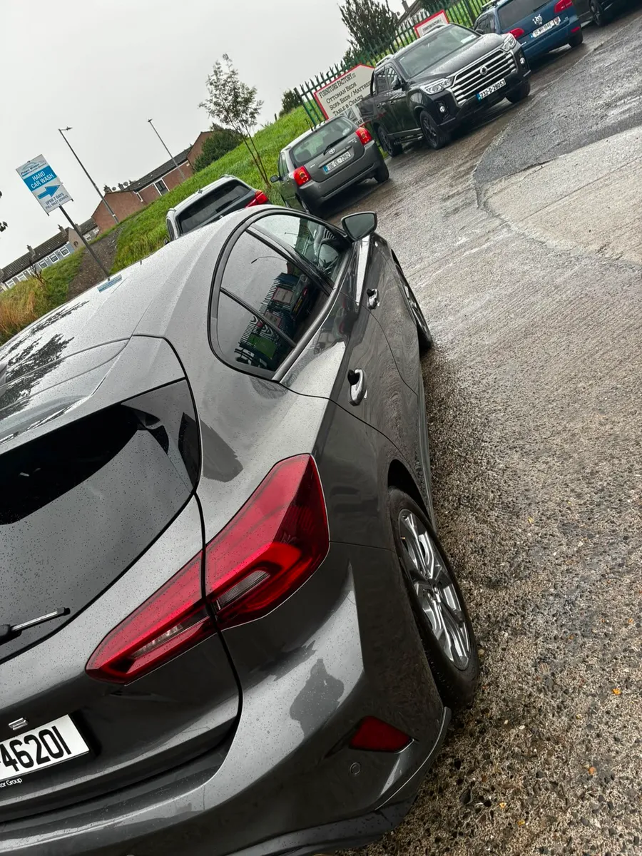 Car - Image 5