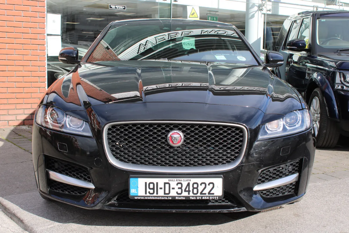 JAGUAR XF - R-SPORT - 2.0L - AUTOMATIC - 163 BHP - Image 2