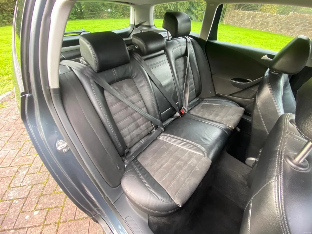 Volkswagen Passat 2.0 Diesel estate - Image 4