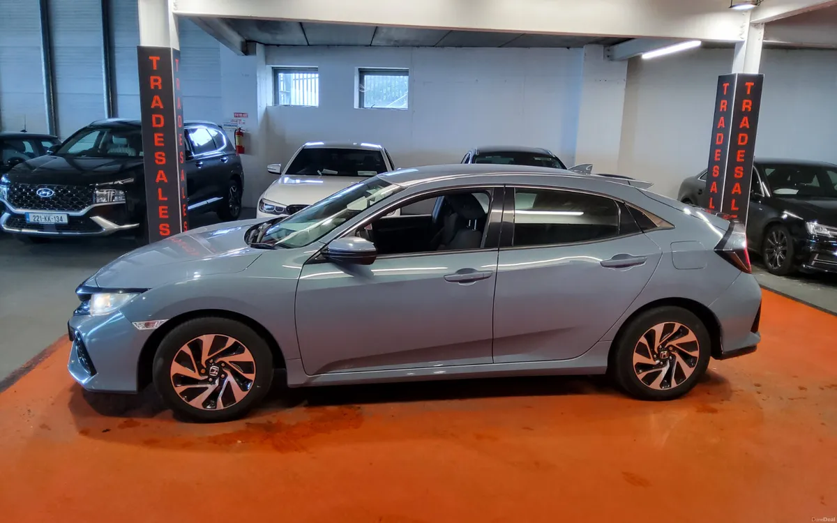 Honda Civic 2018 - Image 6
