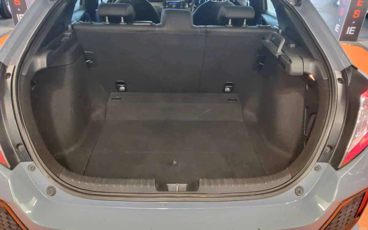 Honda Civic 2018 - Image 4