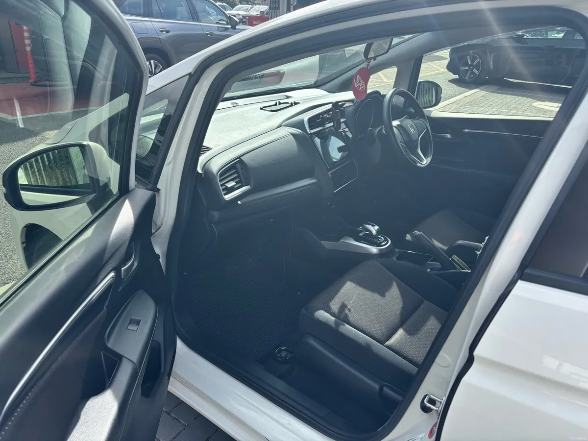 Honda fit 2017 Automatic NCT 04/28 - Image 6