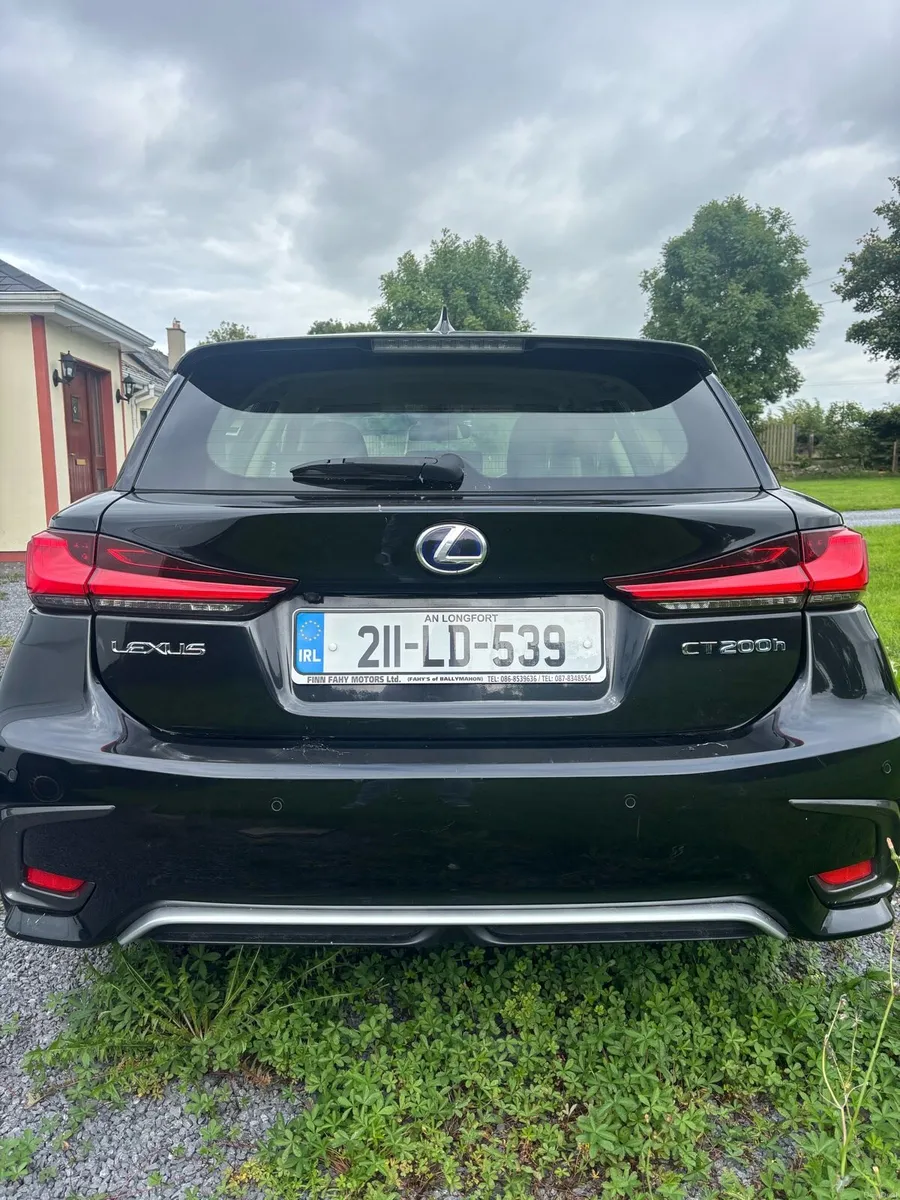 Lexus CT200h - Image 5