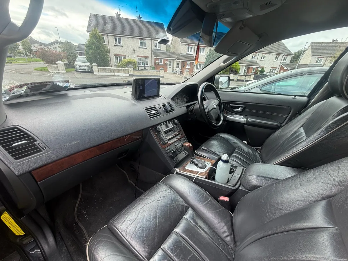 Volvo xc90 - Image 5