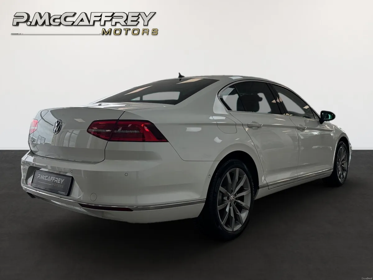 2018 VOLKSWAGEN PASSAT 2.0 TDI HIGHLINE DSG AUTO - Image 5