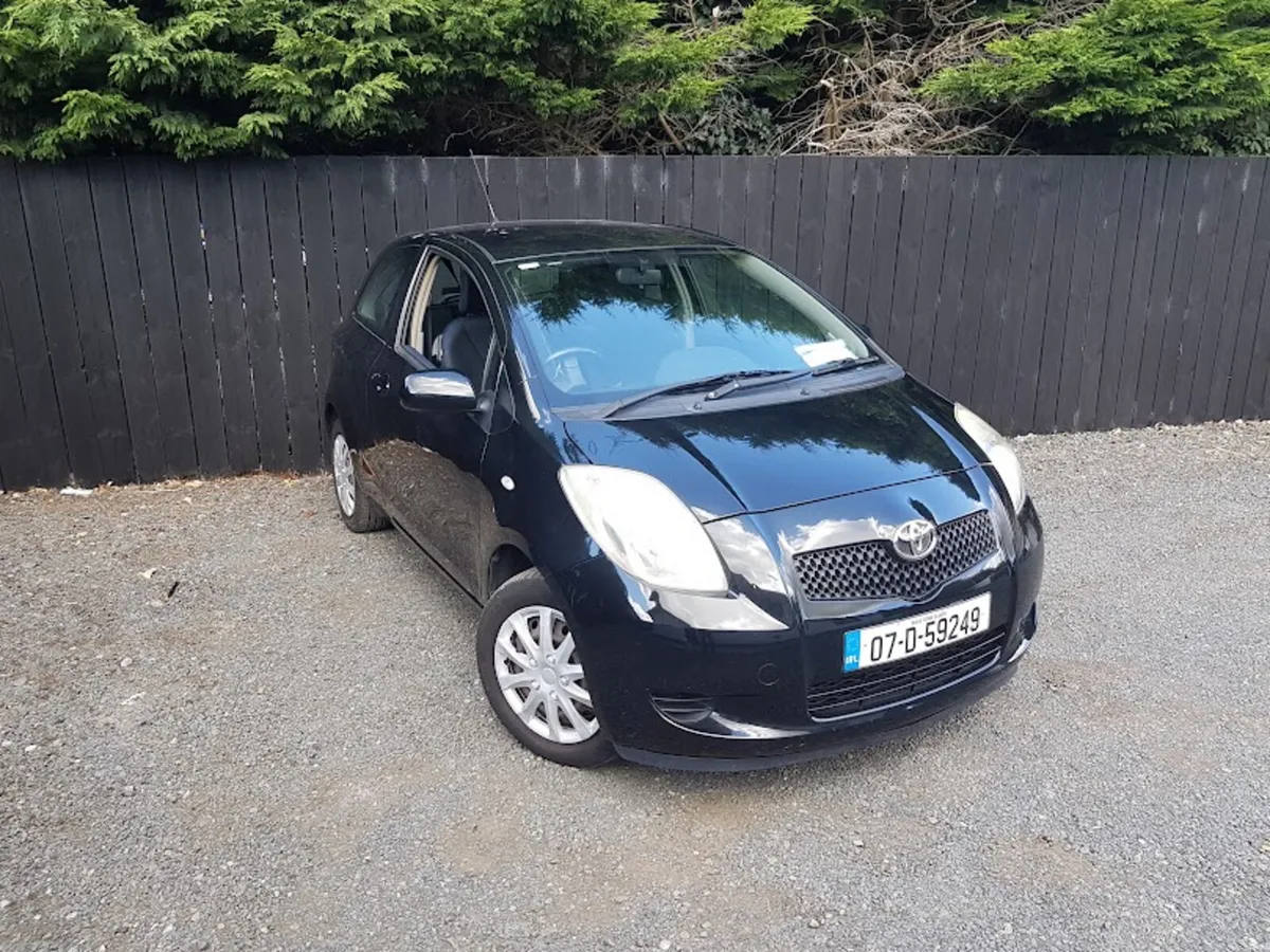 YARIS LOW KM.. TAX & TEST 1 YEAR - Image 2