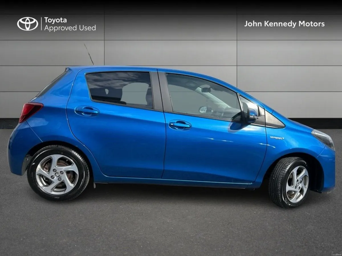 Toyota Yaris ICON TSS CVT 5DR AUTO - Image 3