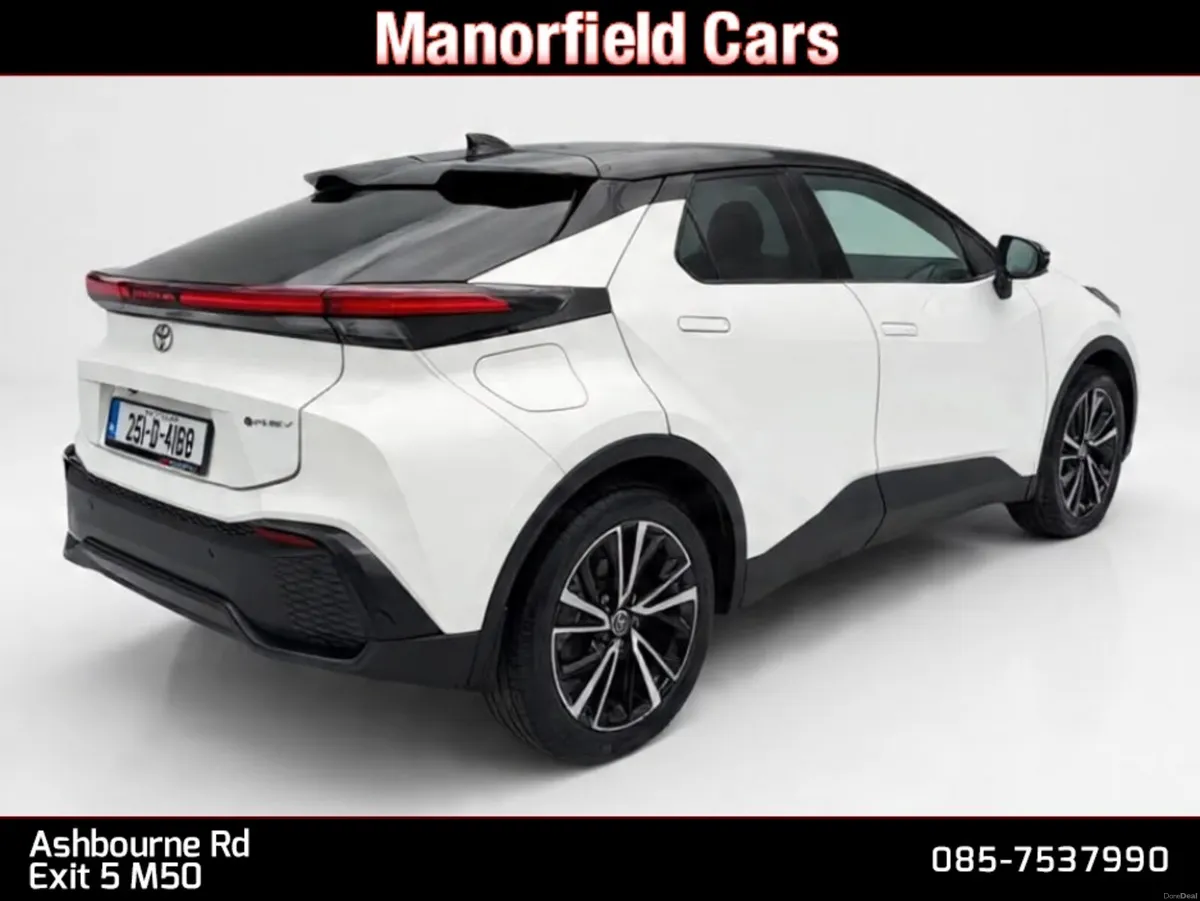 2025 251 Toyota C-HR Sol PHEV 2.0 Hybrid 233BHP - Image 4