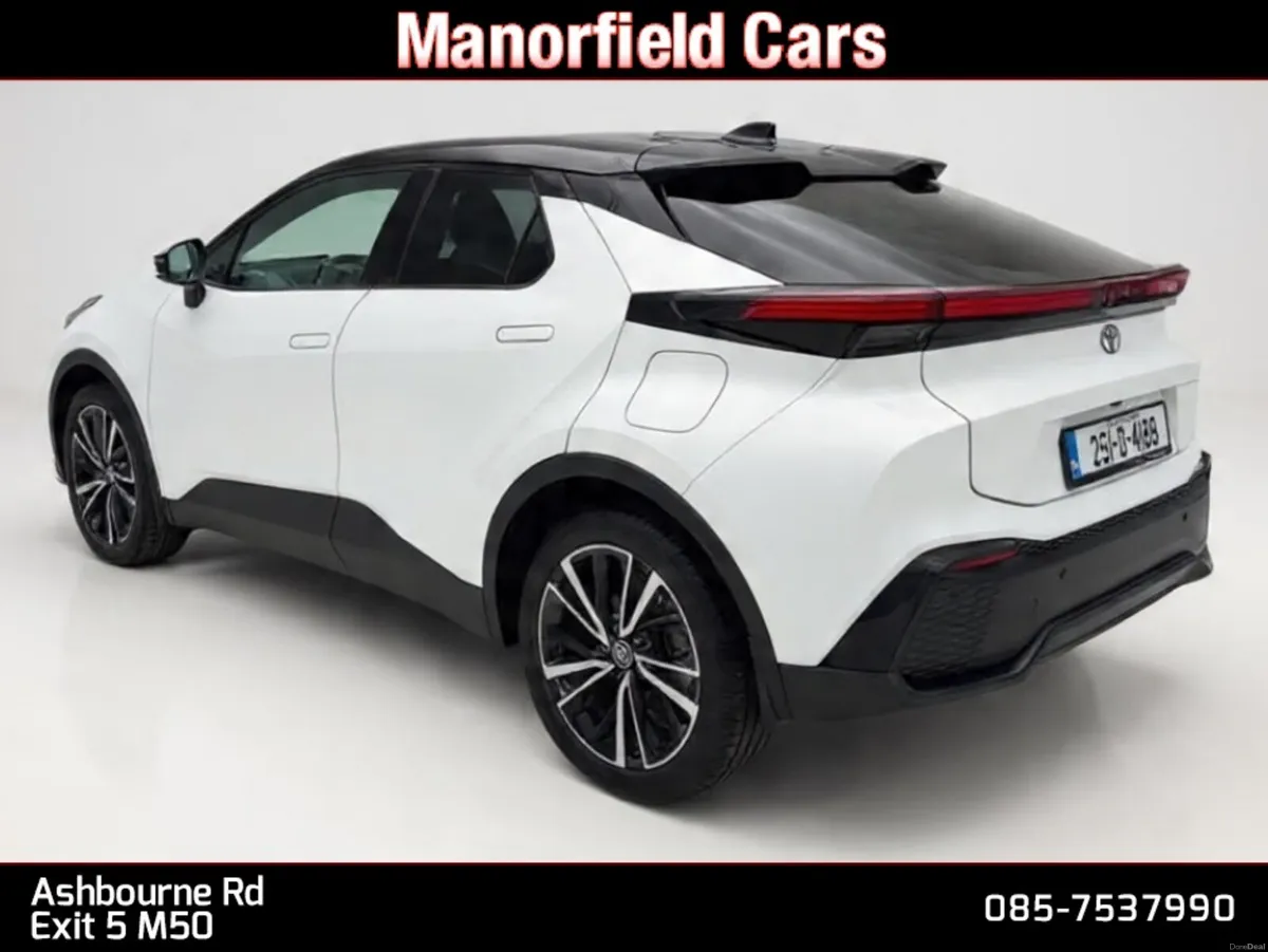 2025 251 Toyota C-HR Sol PHEV 2.0 Hybrid 233BHP - Image 6