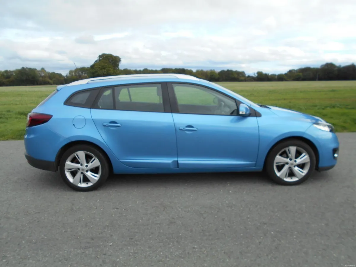 RENAULT MEGANE DIESEL ESTATE      NCT+TAX - Image 2
