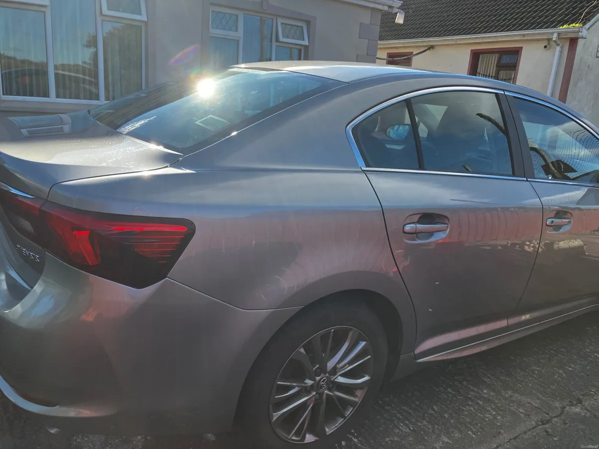 Toyota Avensis 2018 D4D - Image 6