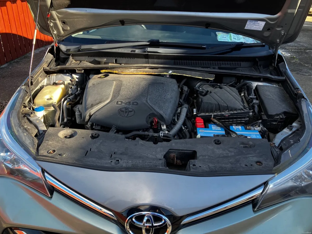 Toyota Avensis 2018 D4D - Image 5