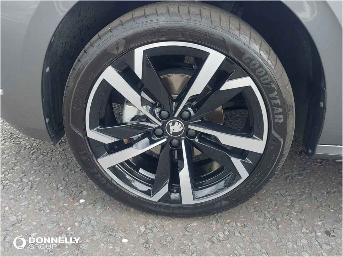 Skoda KAMIQ 1.0 TSI Monte Carlo Edition 5dr - Image 5