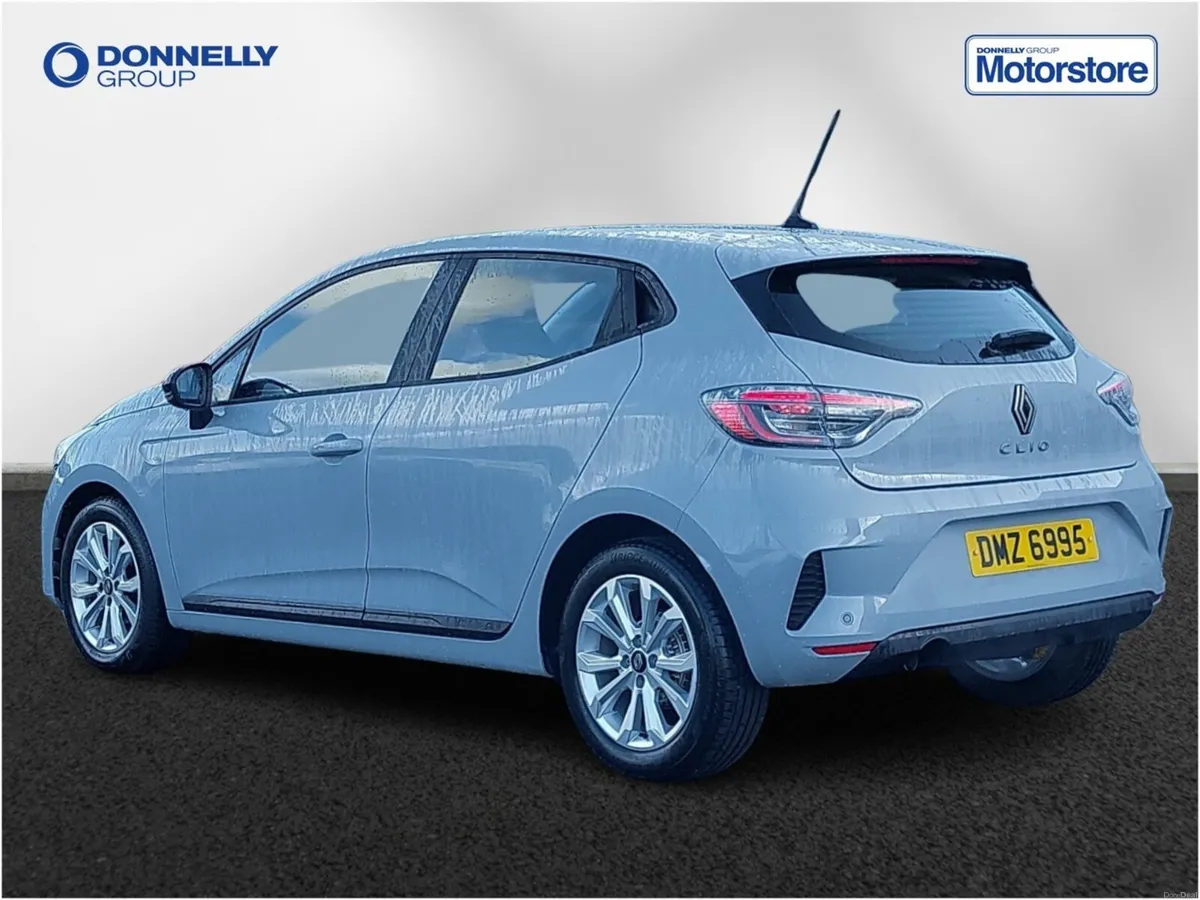 Renault Clio 1.0 TCe 90 Evolution 5dr - Image 2