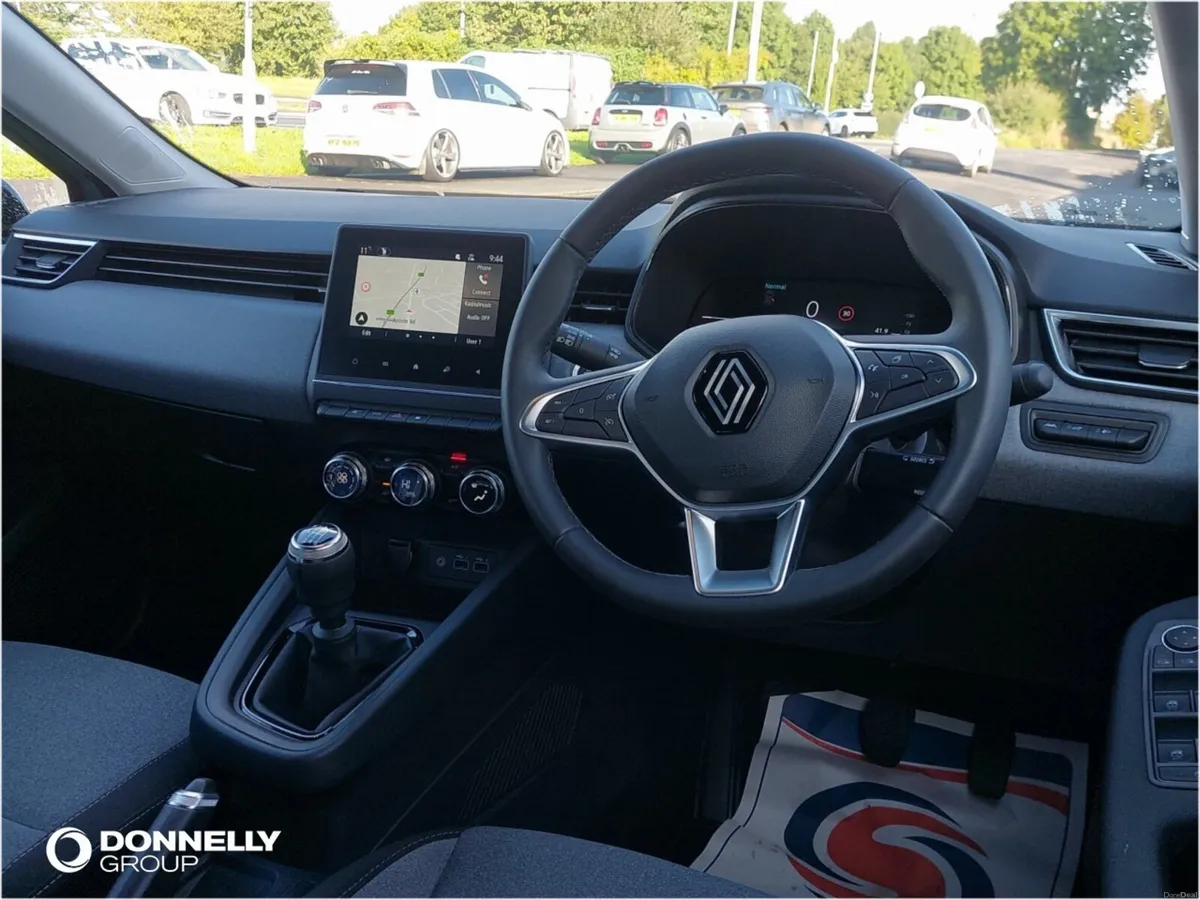 Renault Clio 1.0 TCe 90 Evolution 5dr - Image 4