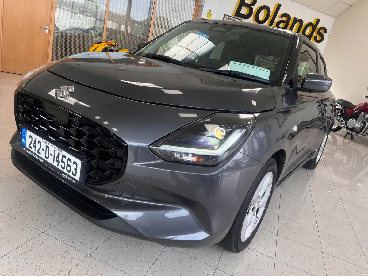 13,000 Kms HYBRID Manual Nice High Spec As New Rem - Image 1