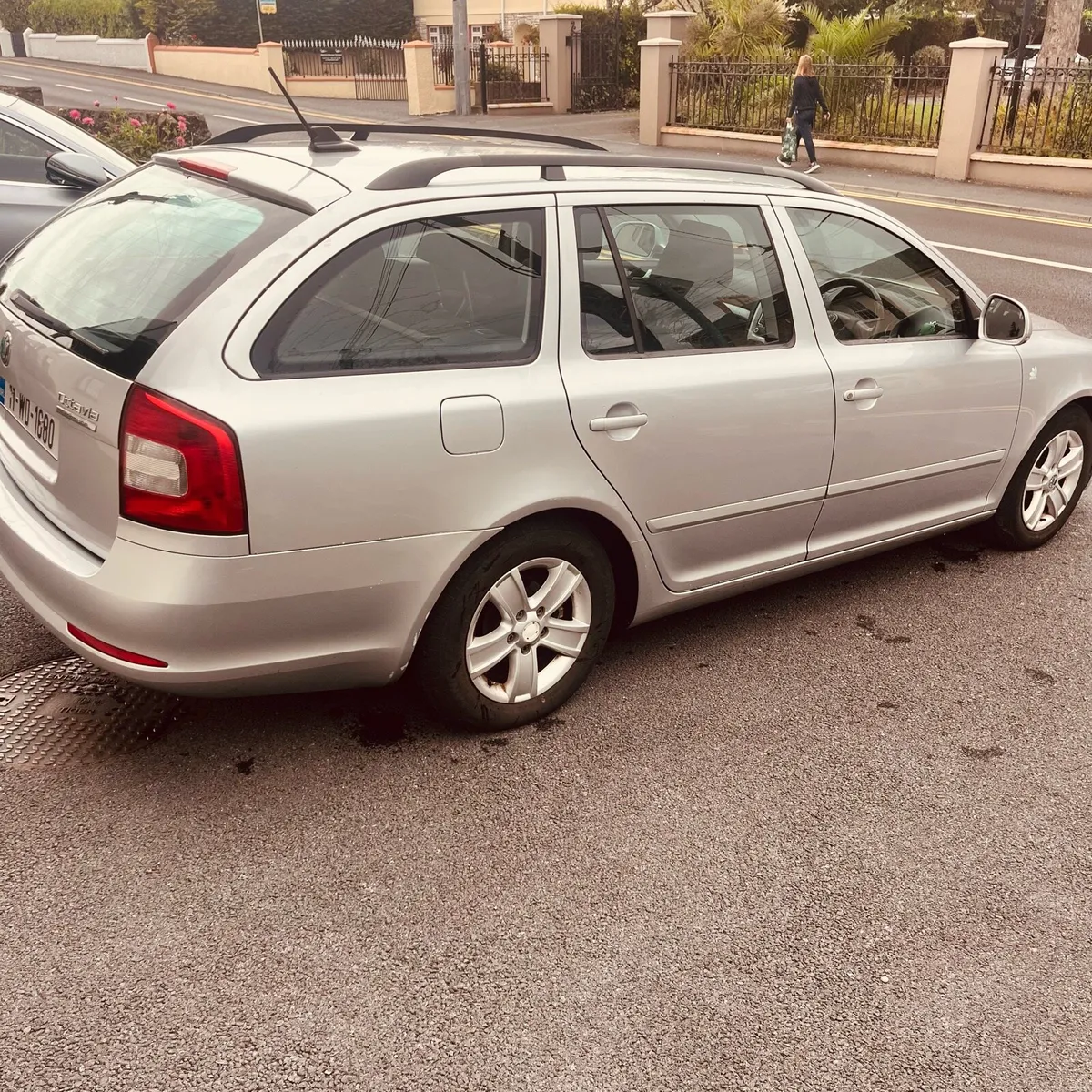 Car - Image 1