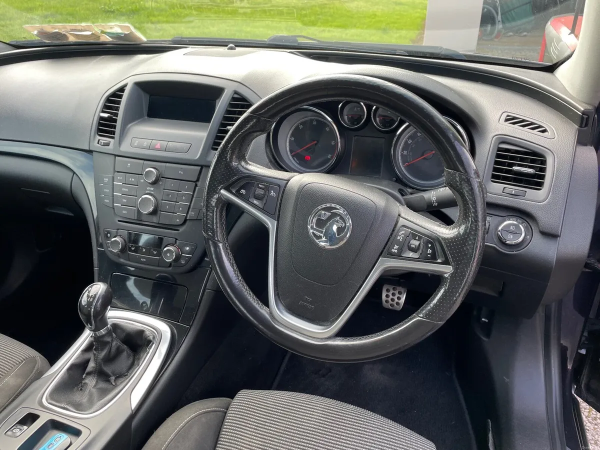 Vauxhall Insignia 2012 - Image 6