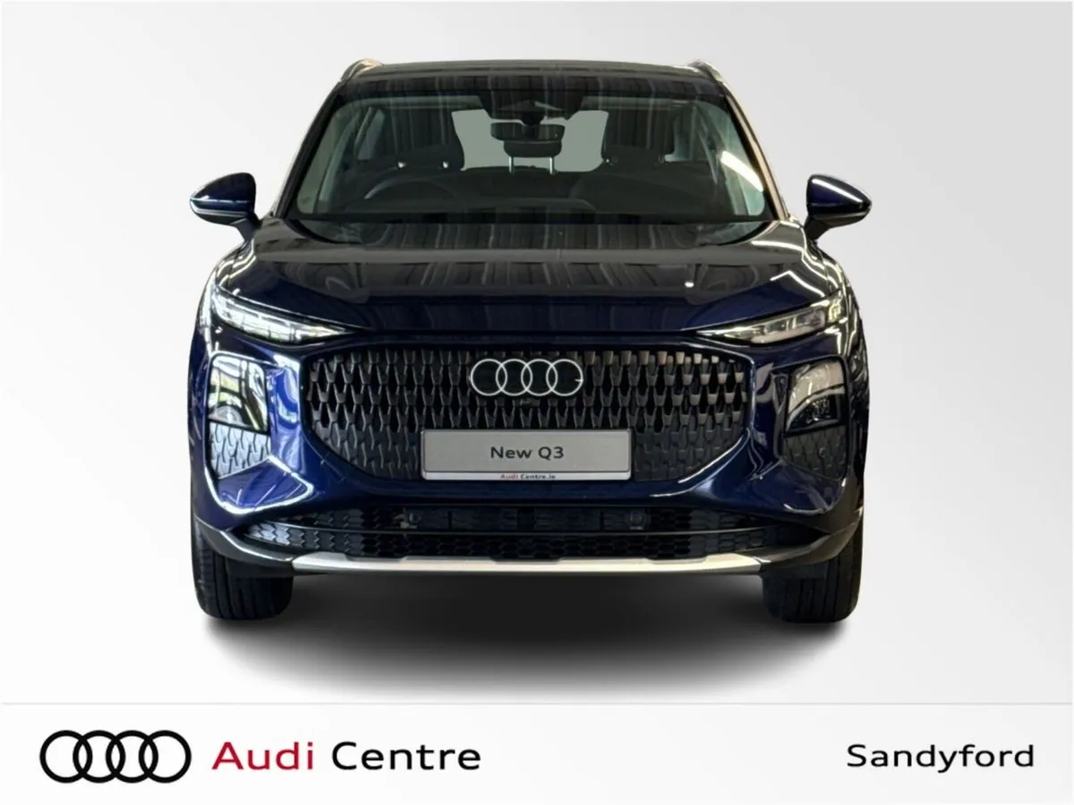Audi Q3 E-HYBRID 270HP S-T SE - Image 5