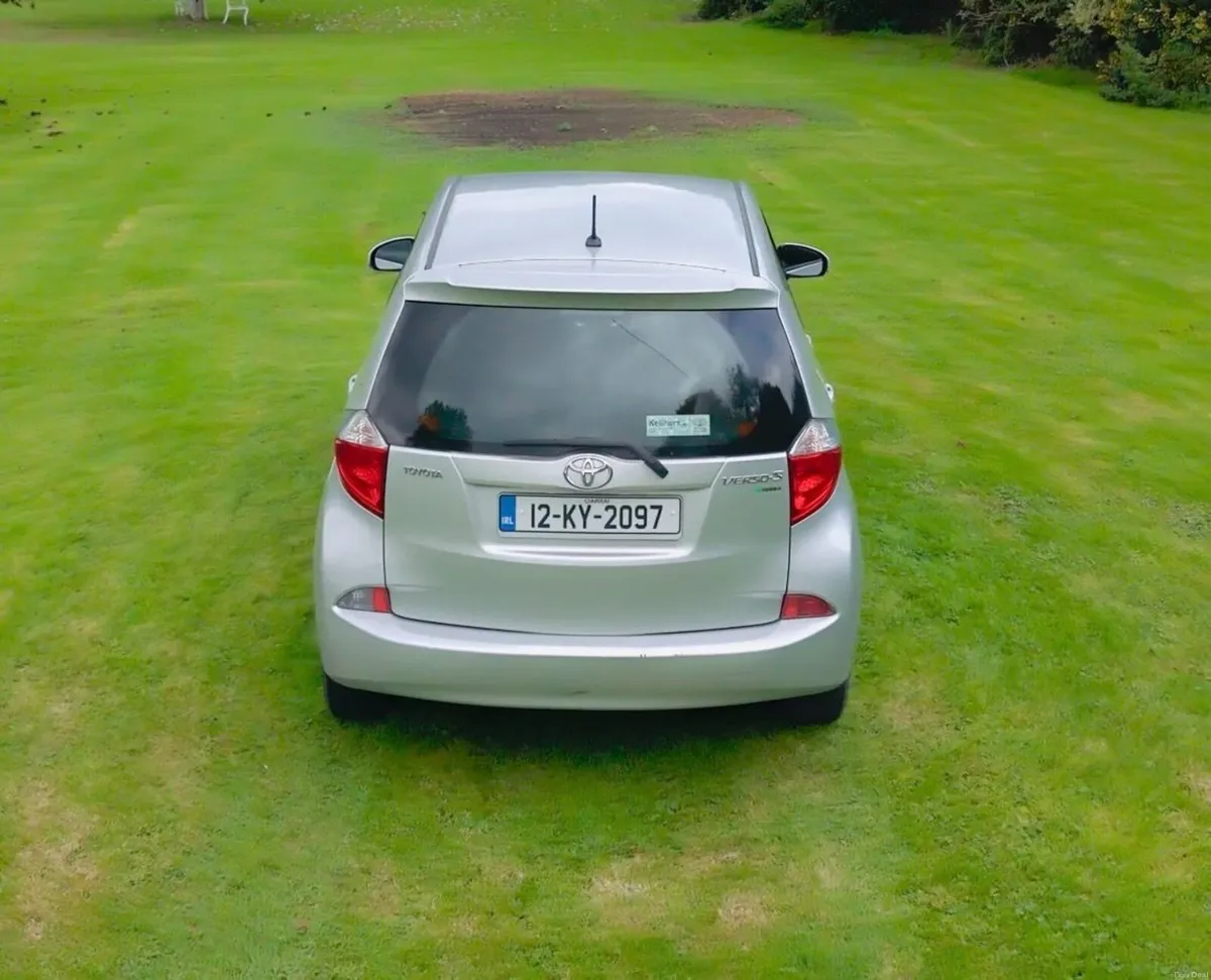 Toyota Verso-S 2012 - Image 4