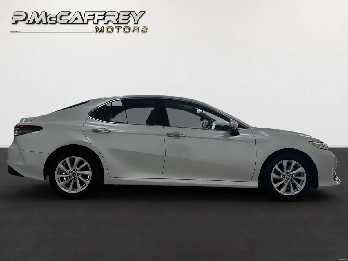 2021 Toyota Camry 2.5 Self Charging Hybrid - Image 4