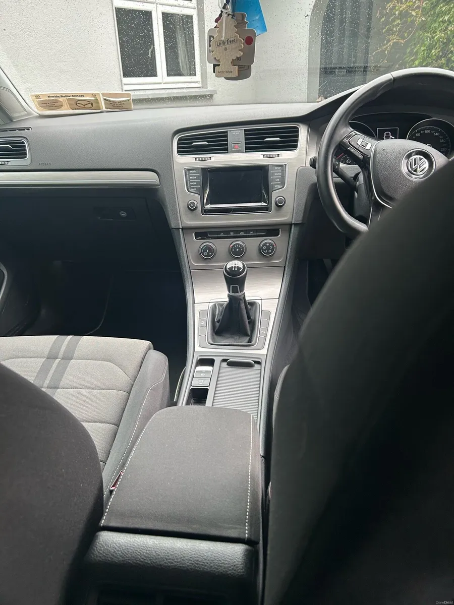 Volkswagen Golf blue motion tdi - Image 6