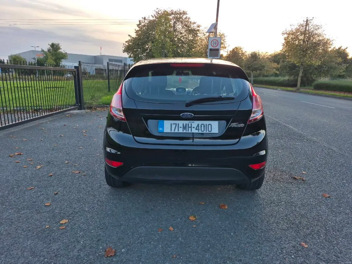 Ford fiesta - Image 4