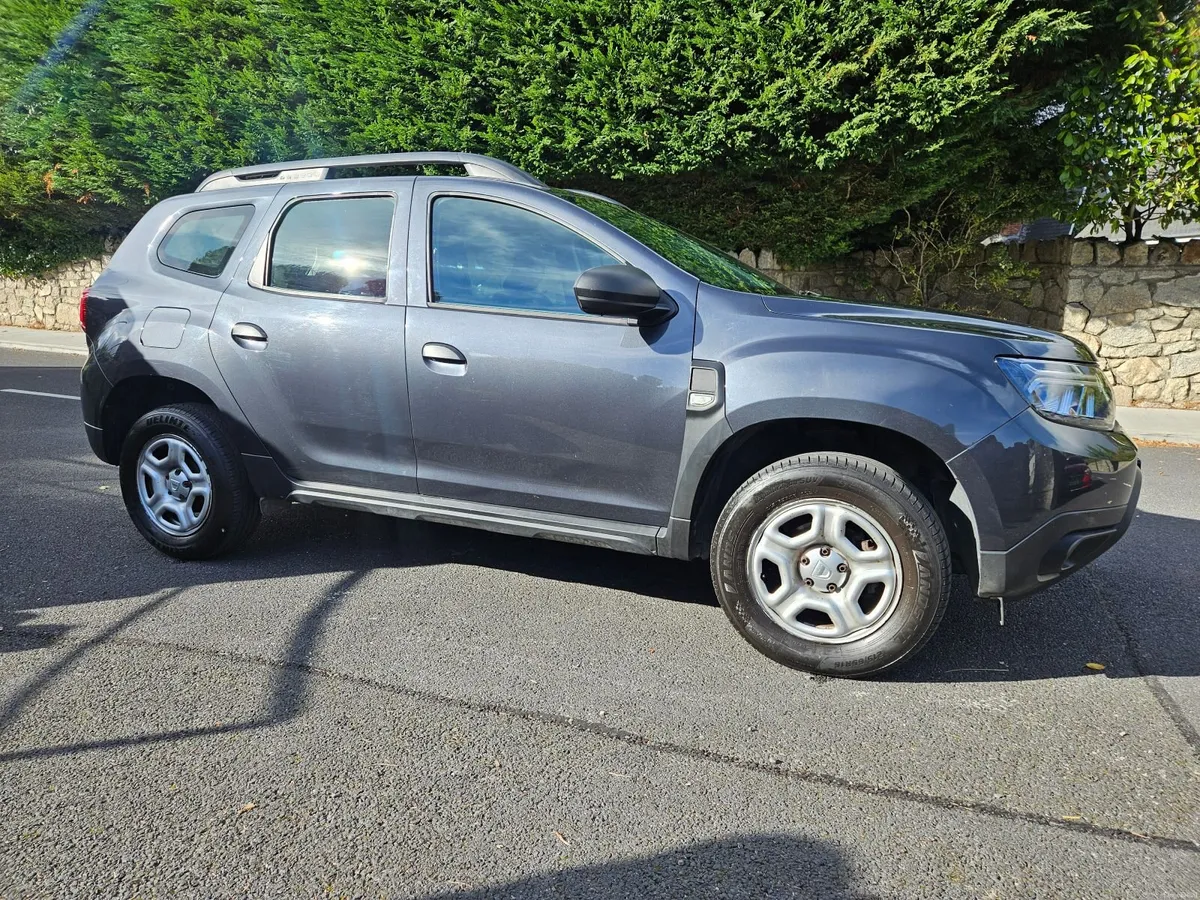 Dacia Duster ESSENTIAL TCE 90 4X2 5DR - Image 2