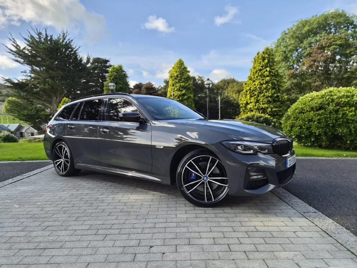 2022 BMW 330e M-Sport Pro Edition 2.0 PHEV Auto - Image 3