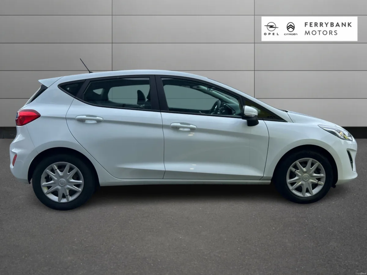Ford Fiesta 1.1 70PS 5M 4DR ZETEC - Image 4