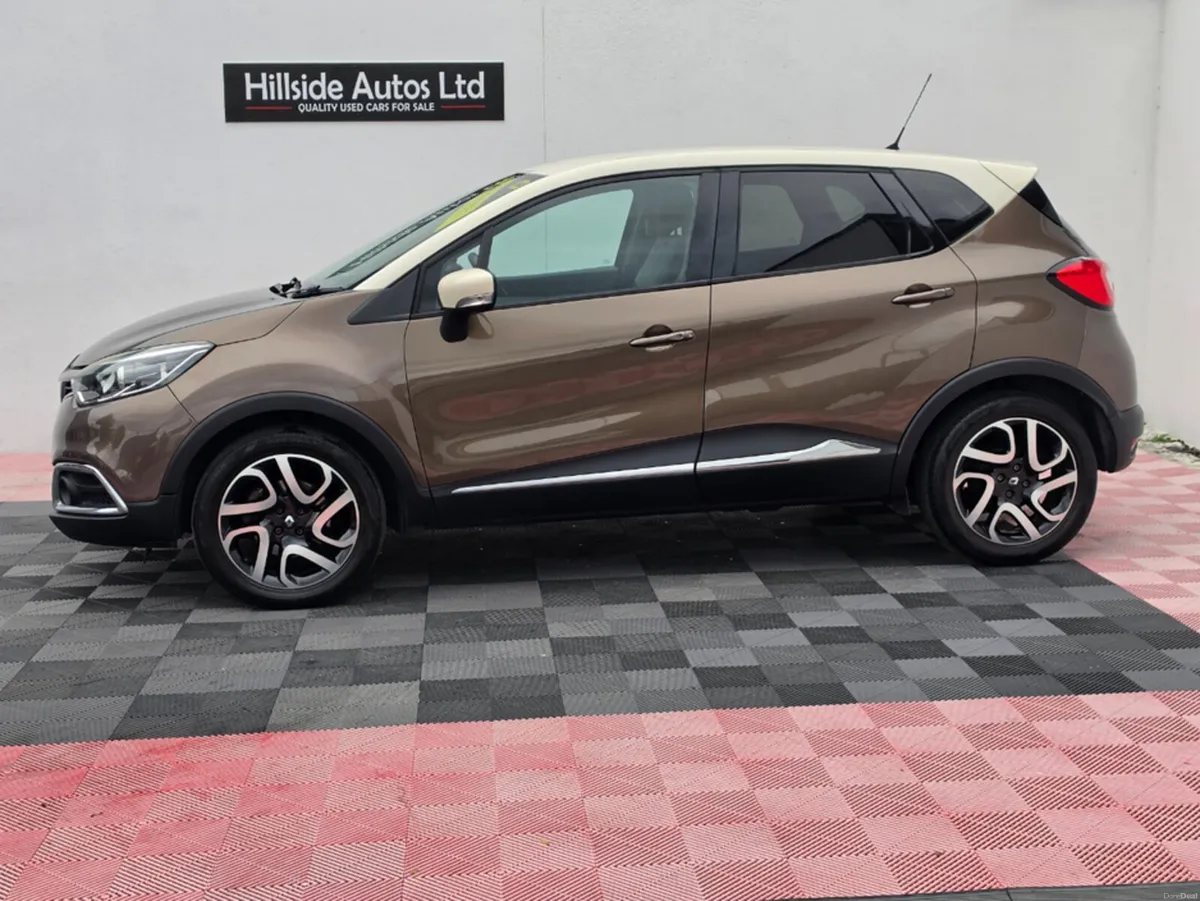 Renault Captur INTENSE 1.2 PETROL AUTOMATIC 5DR - Image 4