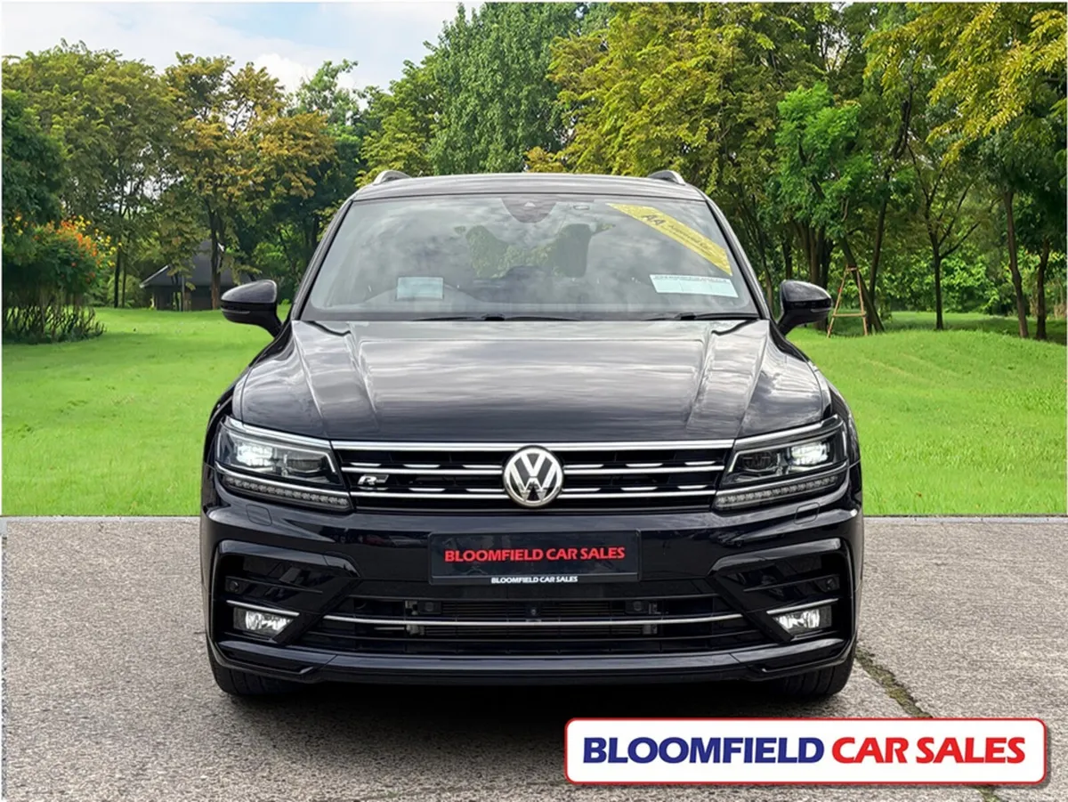 Volkswagen Tiguan 2.0 TDI R-LINE , BLACK LEATHER / - Image 2