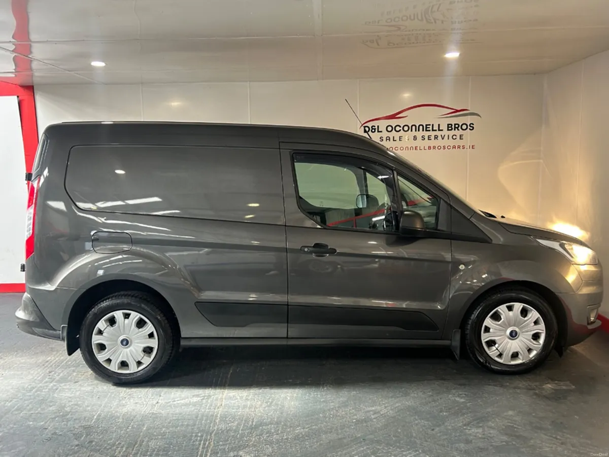 Ford Transit Connect LWB HP TREND 1.5 TD 120 M6 FW - Image 6