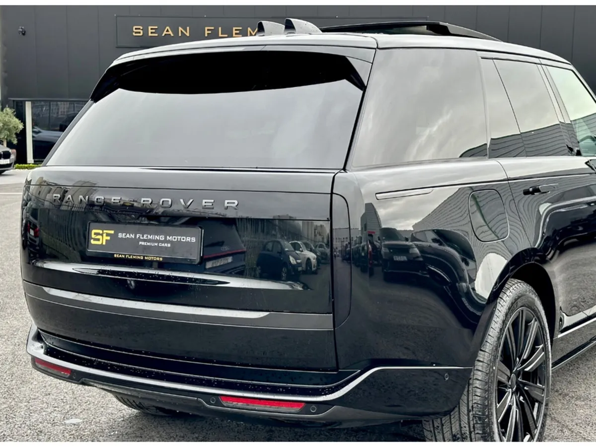 Land Rover Range Rover HSE PHEV AUTO - Image 5