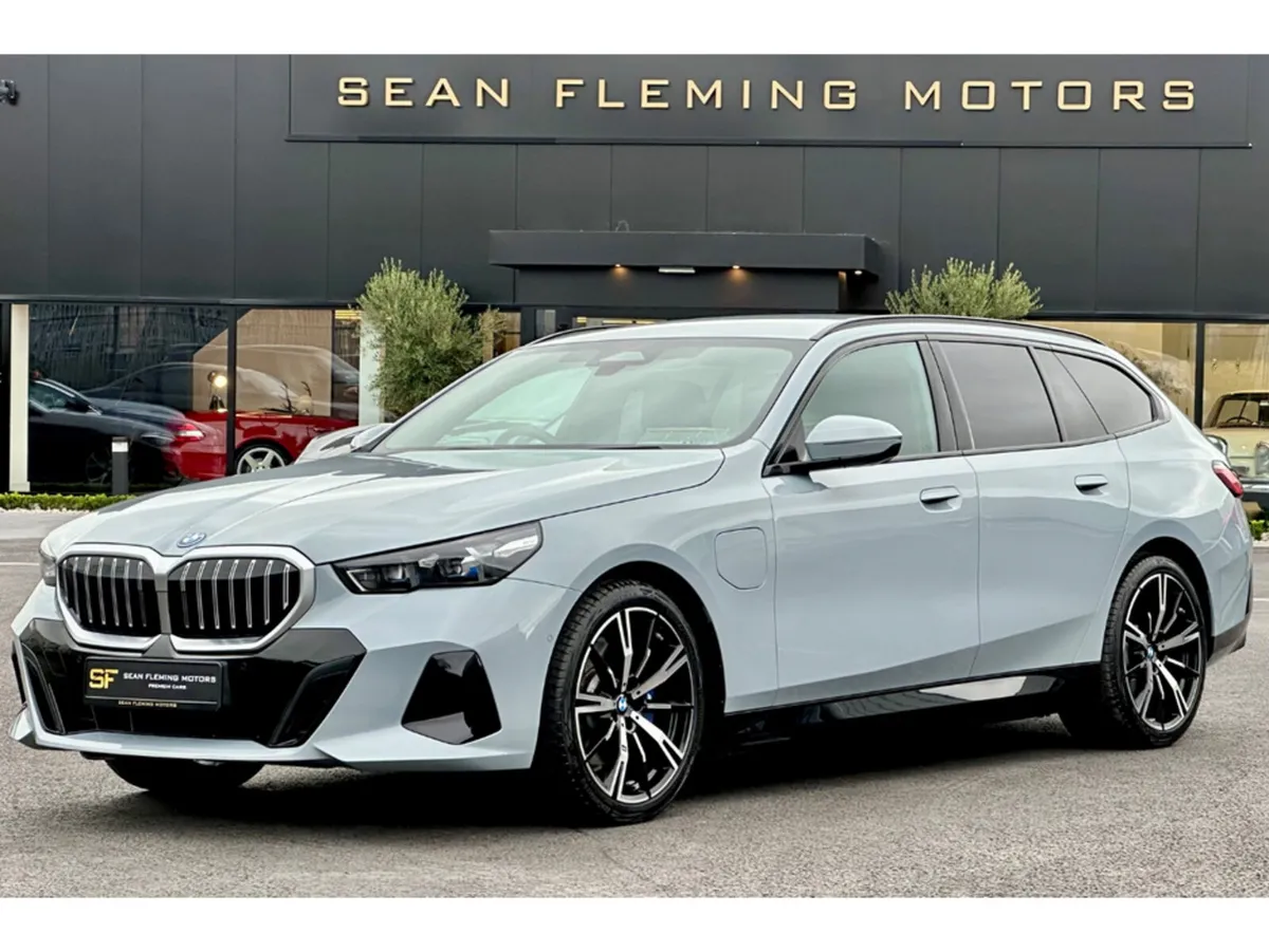 BMW 5-Series Touring M SPORT AUTO - Image 1