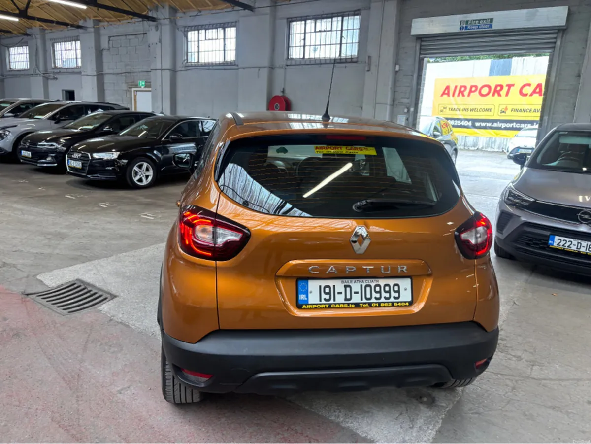 Renault Captur PLAY TCE 90 MY18 4DR Finance Availa - Image 4