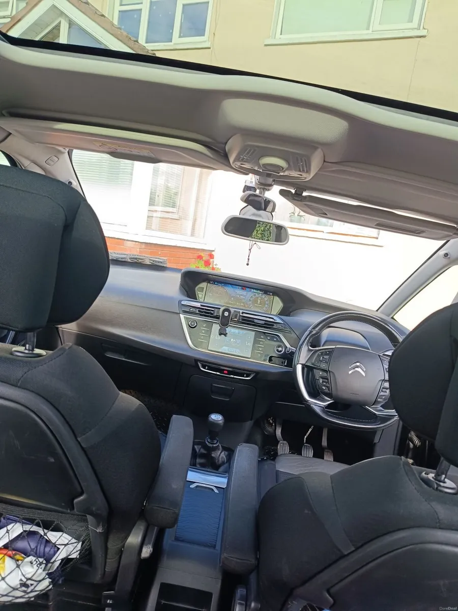WV Passat 2009 2.0 TDI - Image 3