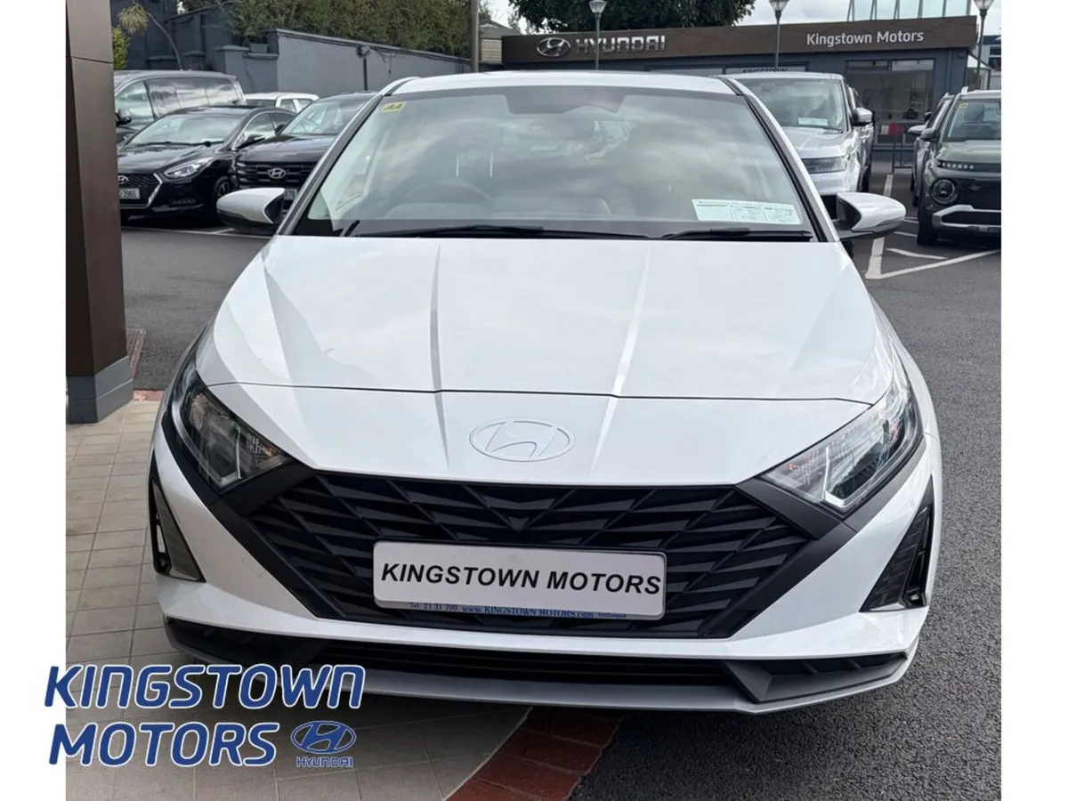 Hyundai i20 Deluxe Plus 5DR - Image 2
