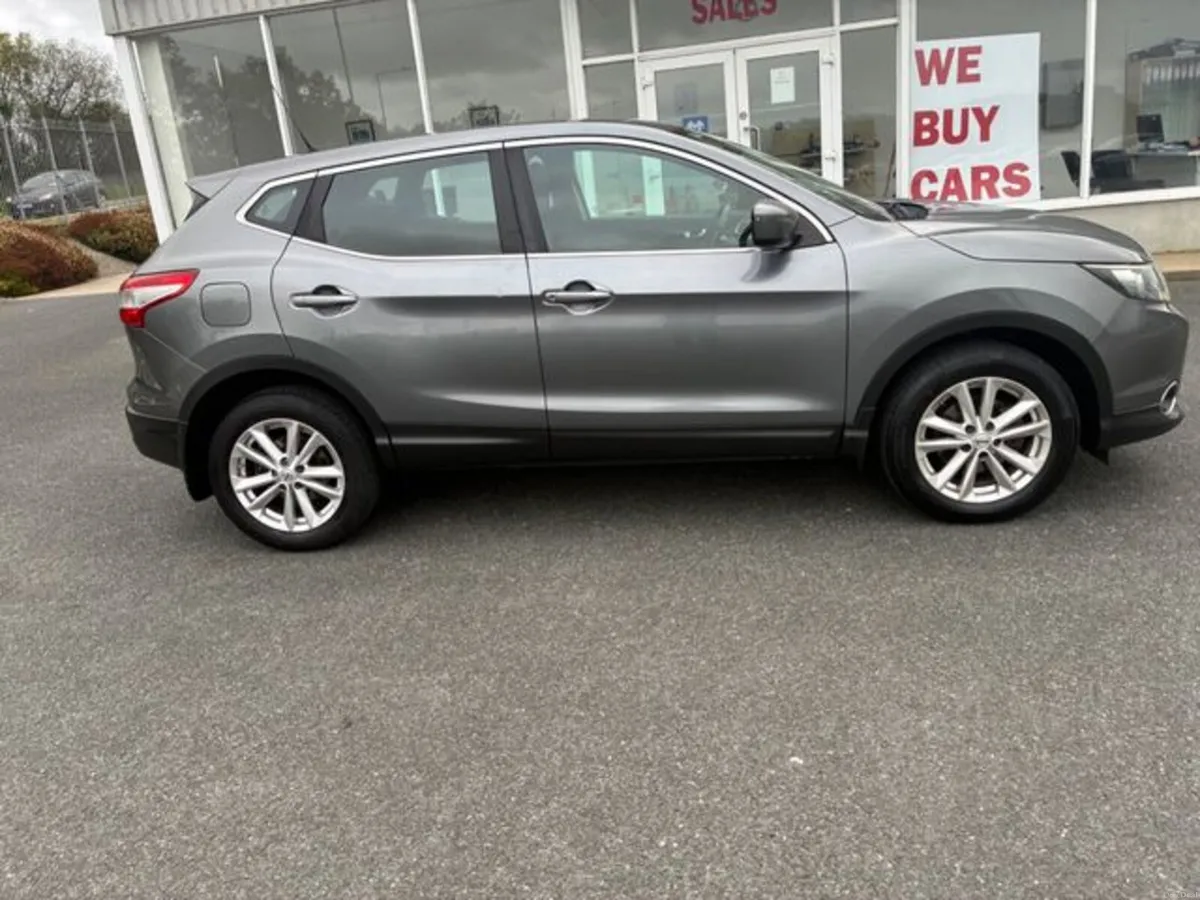 Nissan Qashqai 1.5 SV E6 4DR - Image 2