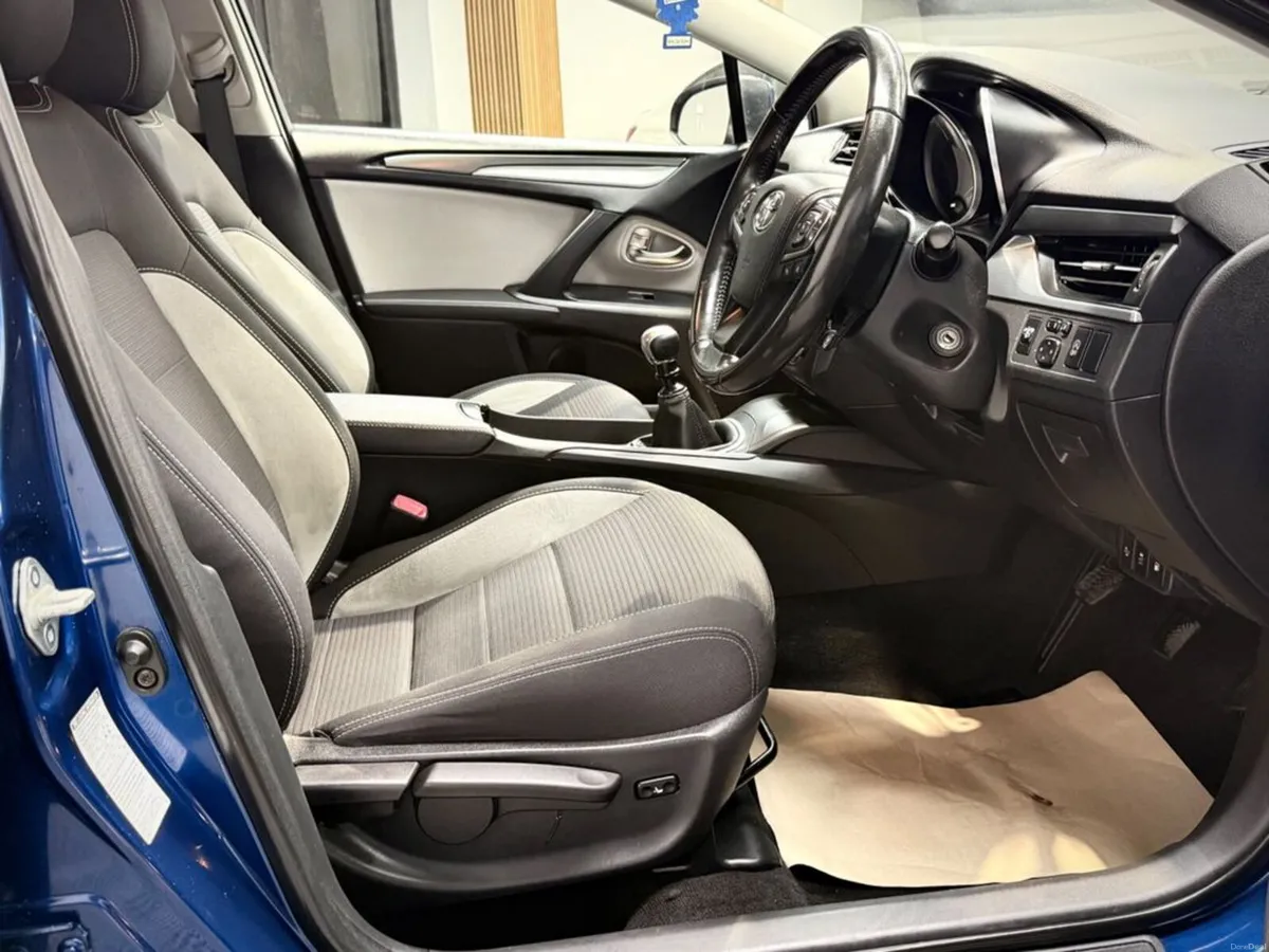 Toyota Avensis 1.6 D4D Business Edition (S/S) 4DR - Image 6