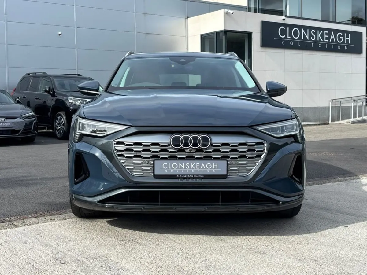 Audi Q8 e-tron QUATTRO SPORT - Image 3