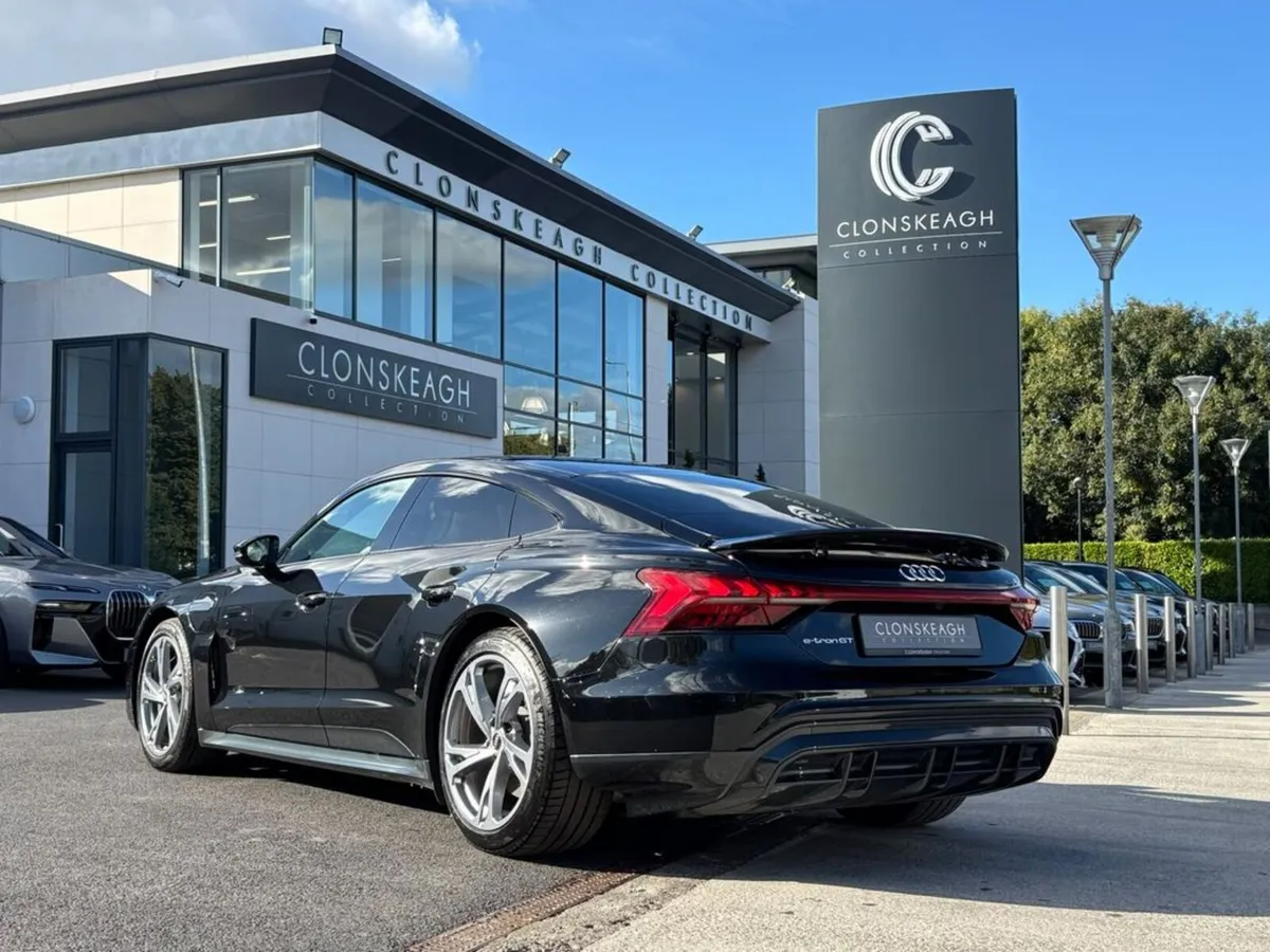 Audi e-tron GT QUATTRO - Image 5