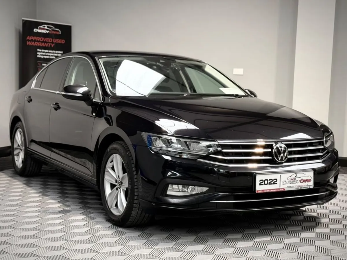 Volkswagen Passat SE NAV TDI DSG // AUTOMATIC // F - Image 3