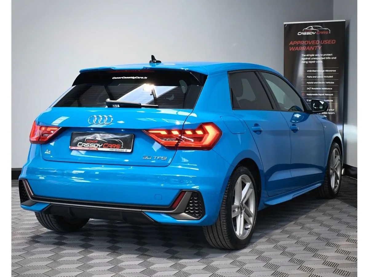 Audi A1 SPORTBACK TFSI S-LINE // TURBO BLUE // MIN - Image 6