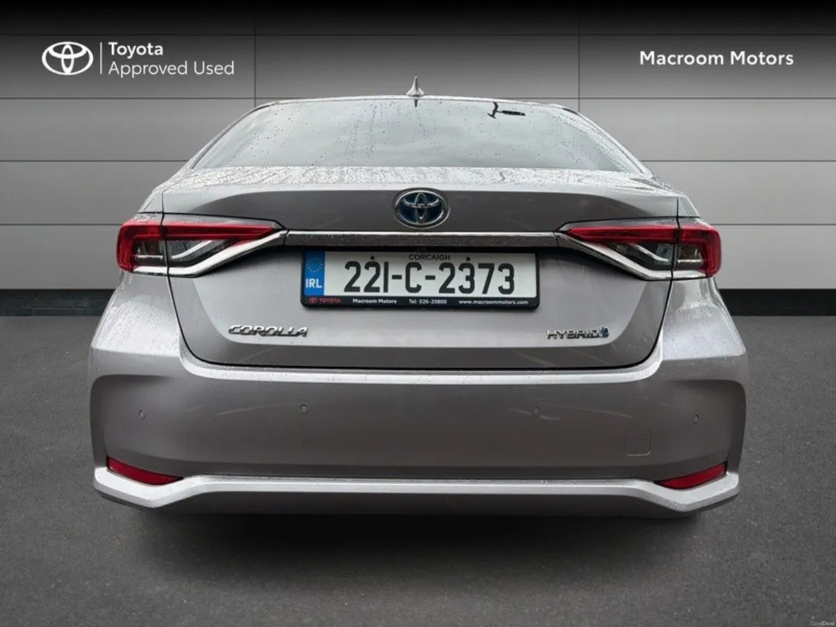 Toyota Corolla HYBRID SOL SAL SALOON 4DR - Image 4